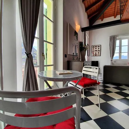 Inviting In With Balcony Bellano